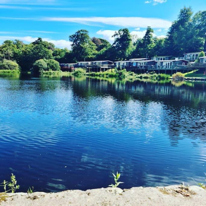 Cosy Hideaway Lodge In Glan Gwna Caeathro Esterno foto