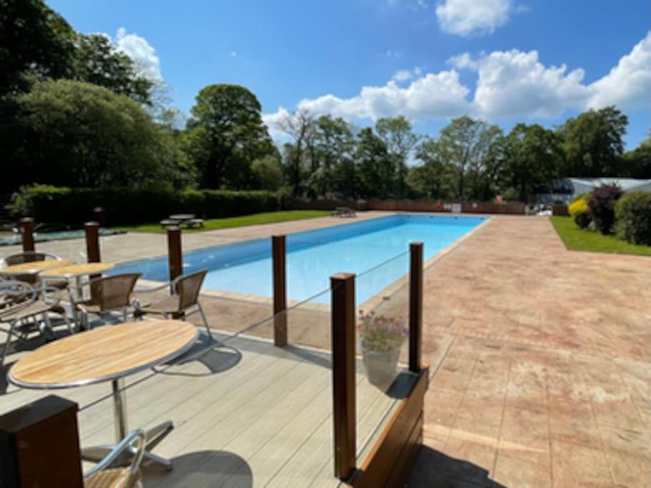 Cosy Hideaway Lodge In Glan Gwna Caeathro Esterno foto